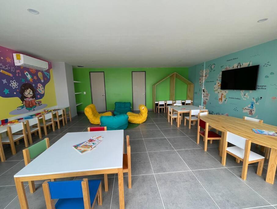 Apartmán Depa Boho Al Sur Pet Friendly Piscina Gym Sala De Cine Guadalajara Exteriér fotografie
